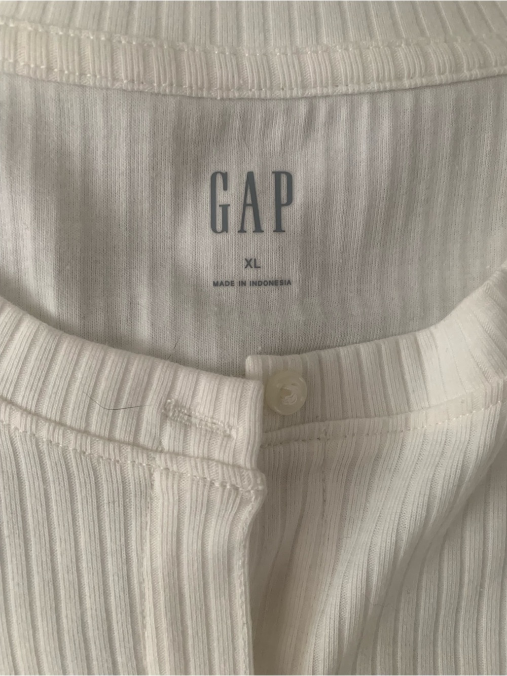 GAP Factory Button-Front Ribbed Cardigan - Picture 3 of 5
